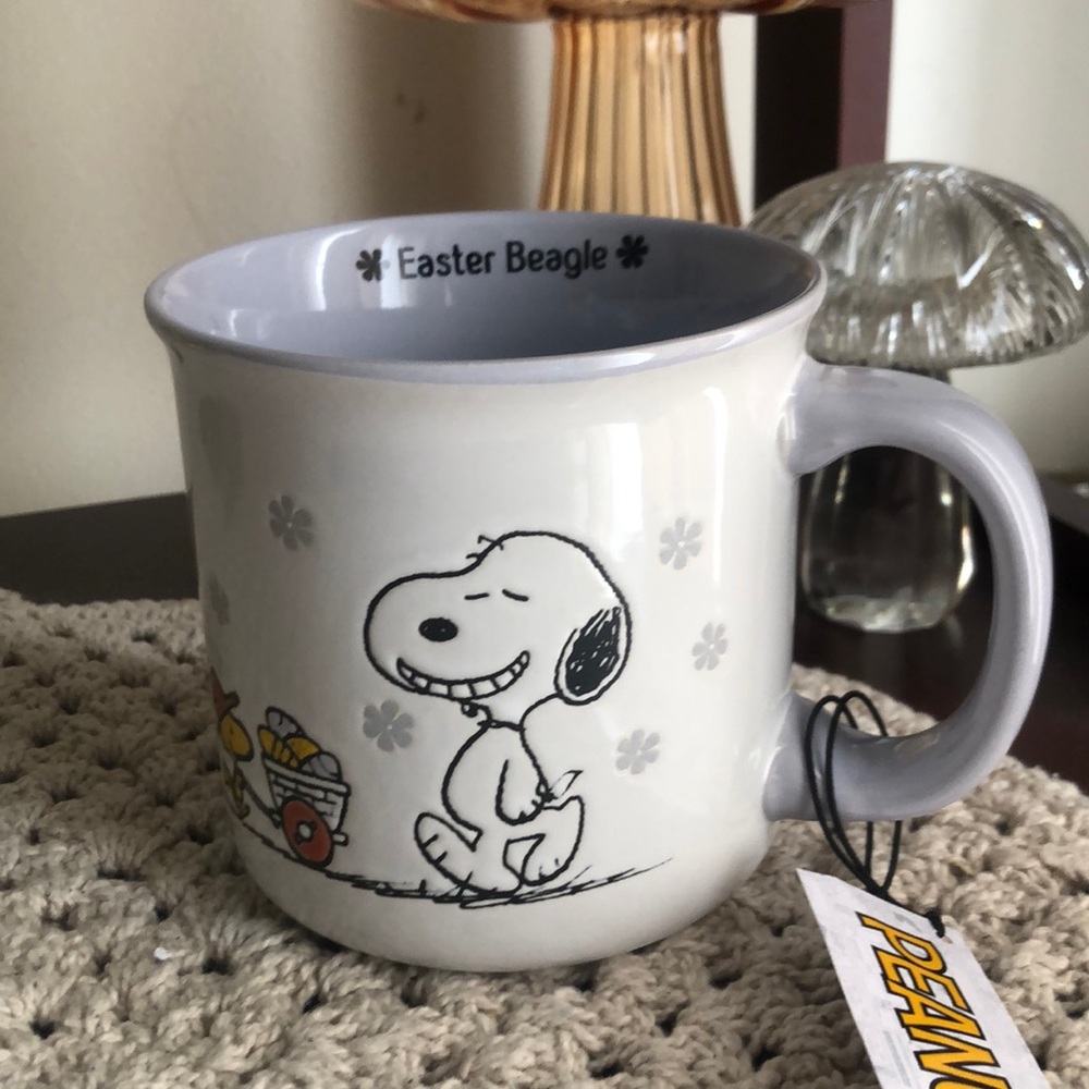 Peanuts Snoopy EASTER BEAGLE Coffee Mug